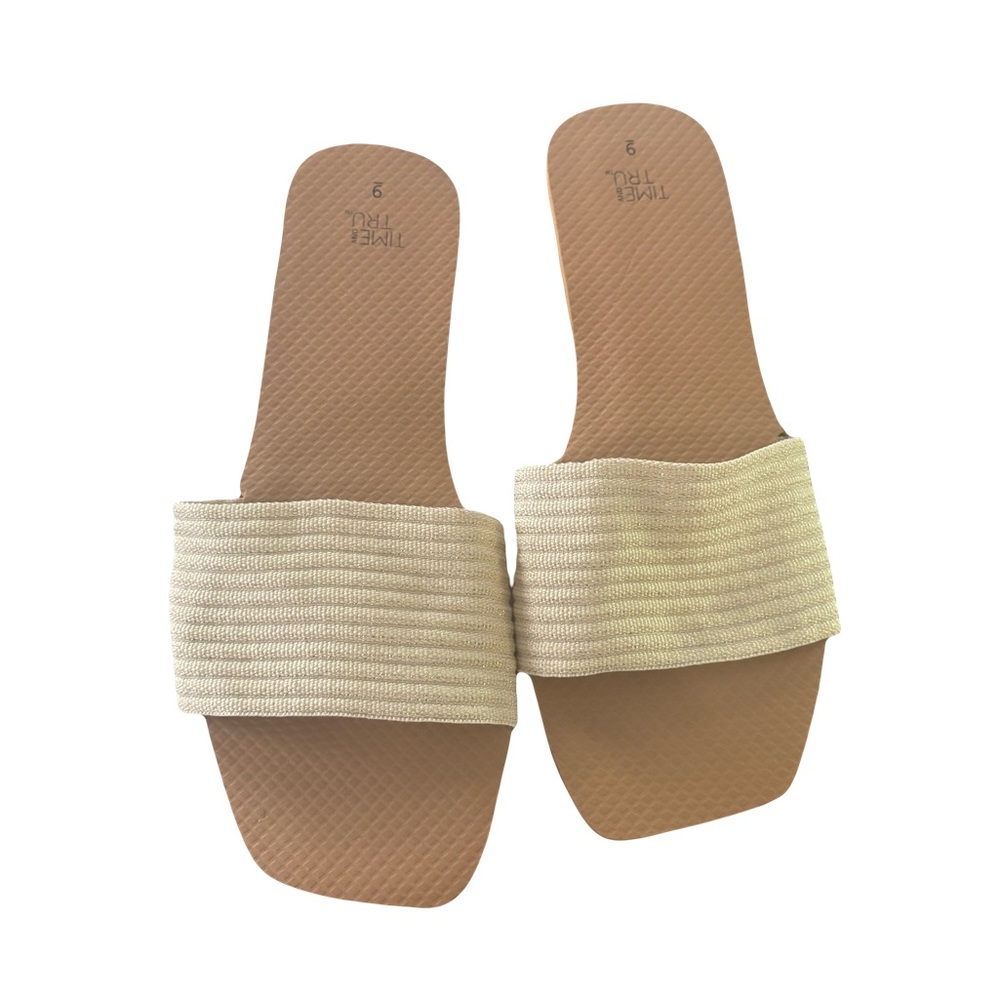 2000s Tuscan mom | Time and Tru Beige Slide Sandals